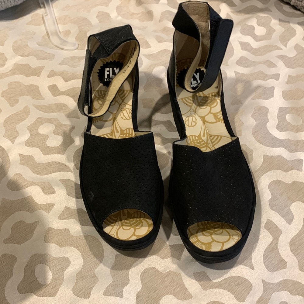 Fly London , wedge sandals , never worn 185$ value black satin